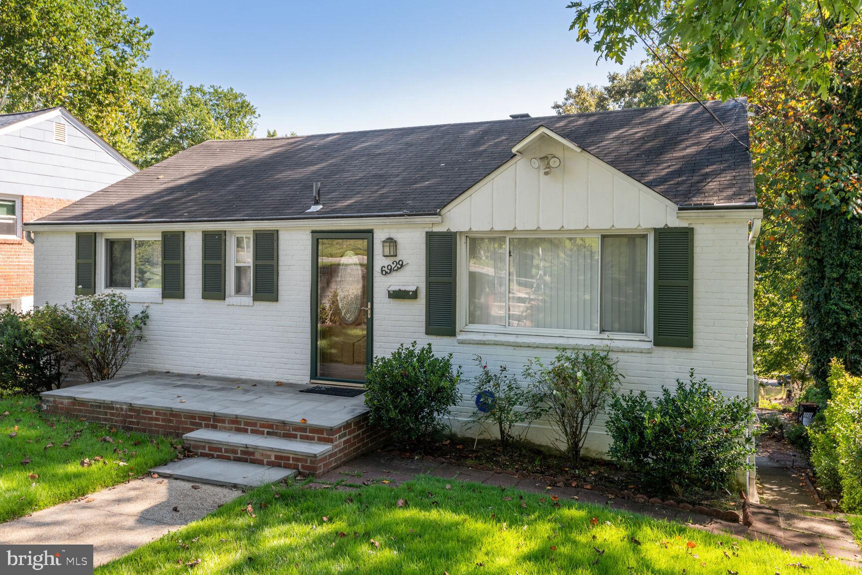 WOODLAWN - Residential