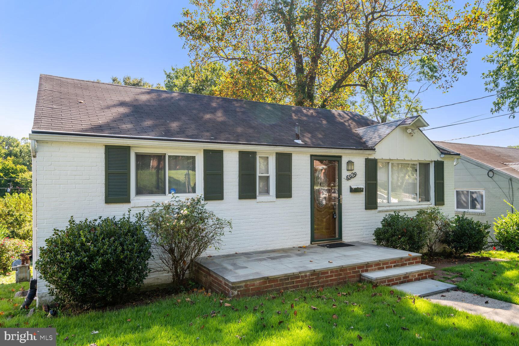 WOODLAWN - Residential