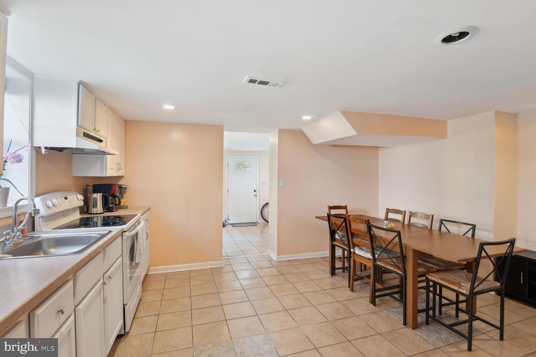 WOODLAWN - Residential