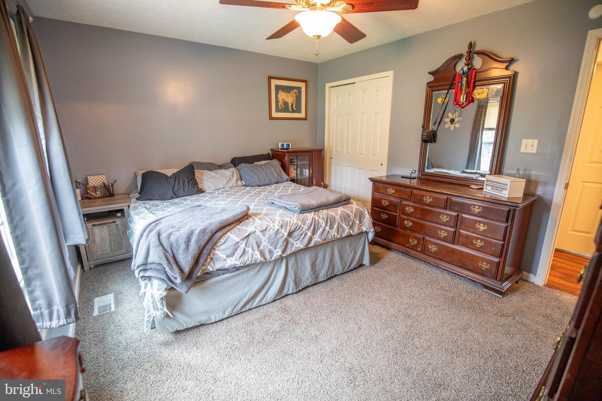 RIDGEFIELD - Residential