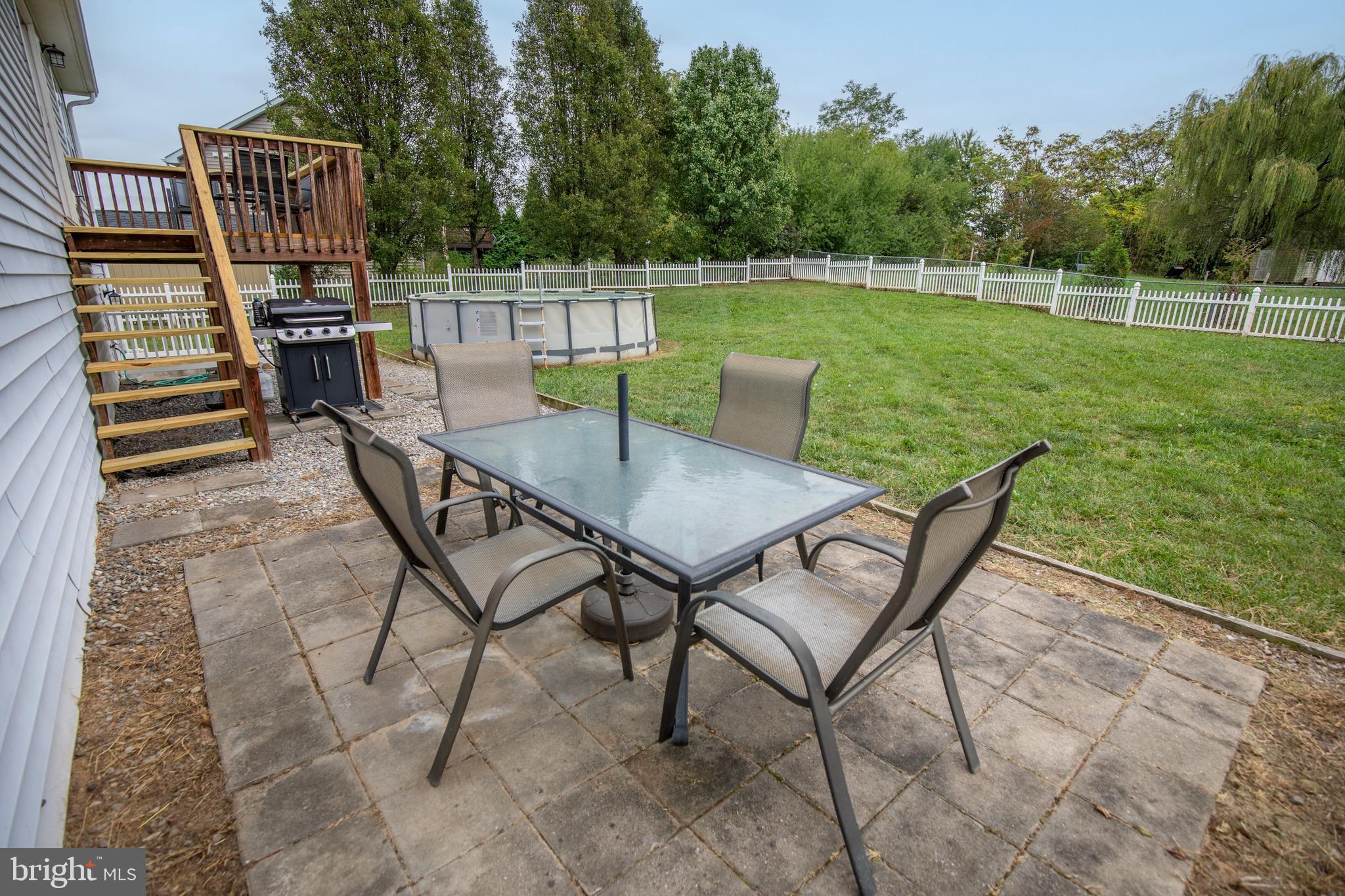 RIDGEFIELD - Residential