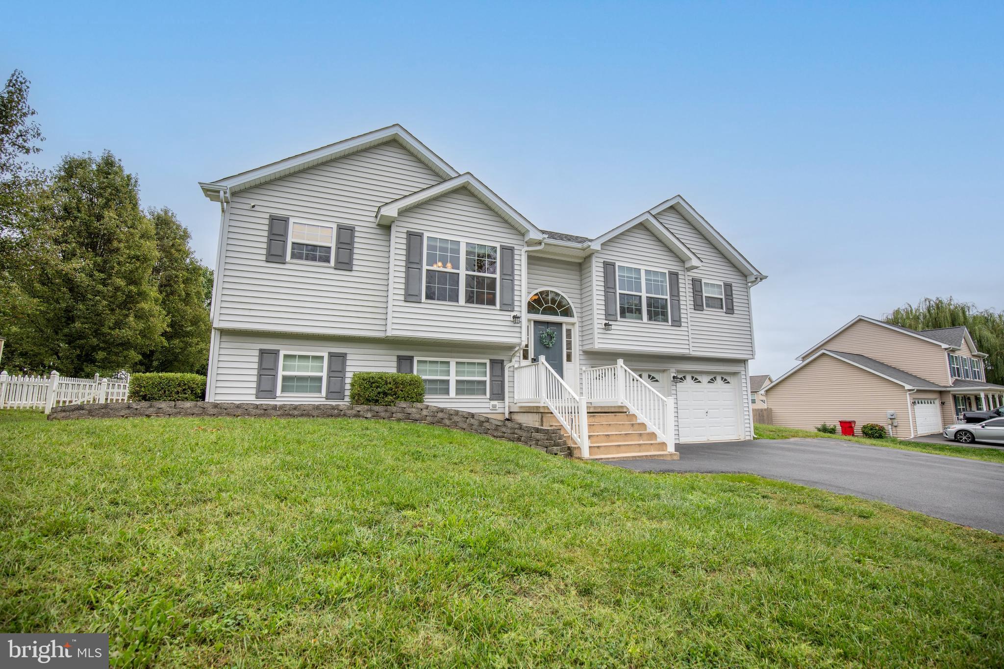 RIDGEFIELD - Residential