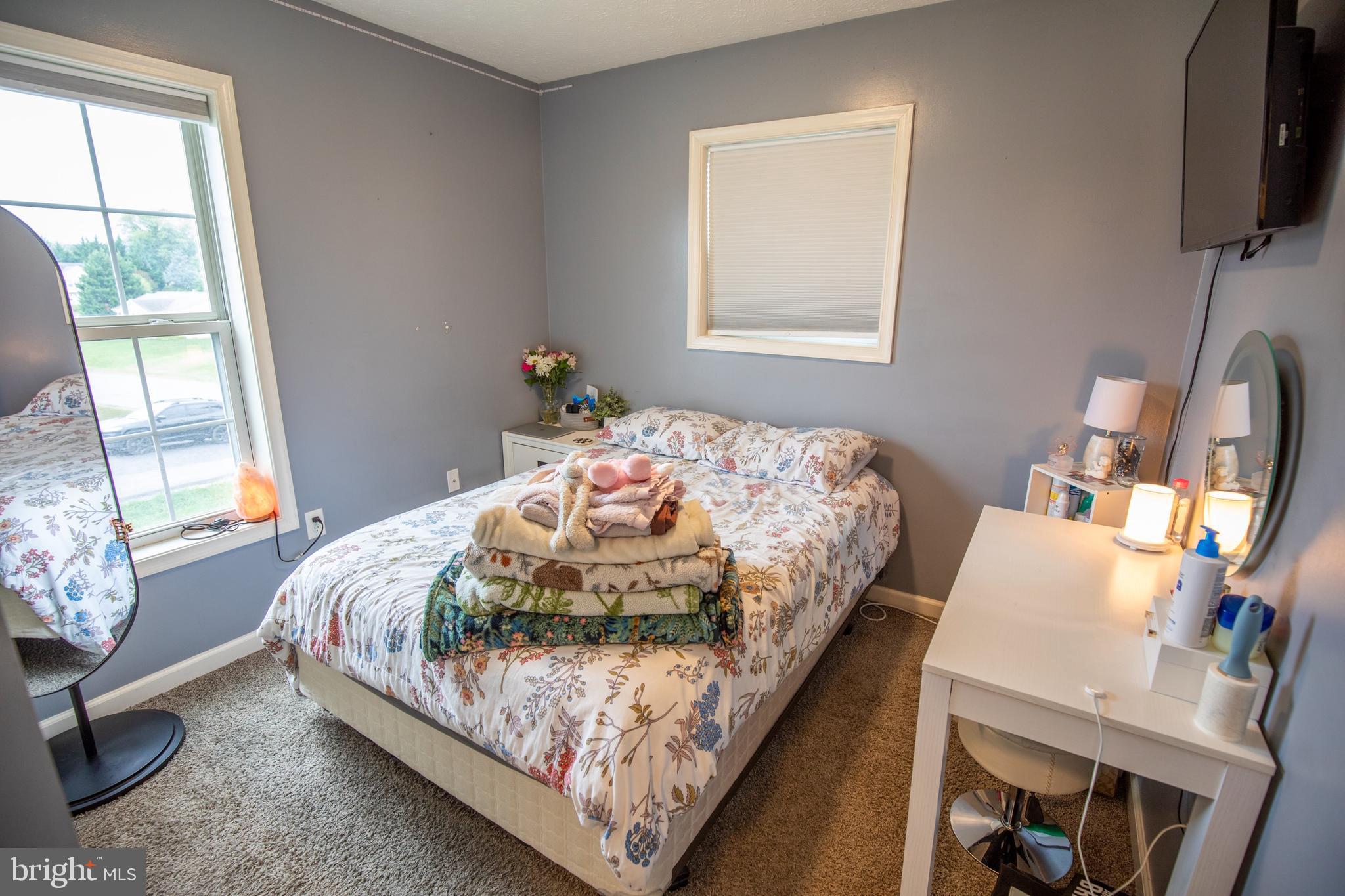 RIDGEFIELD - Residential