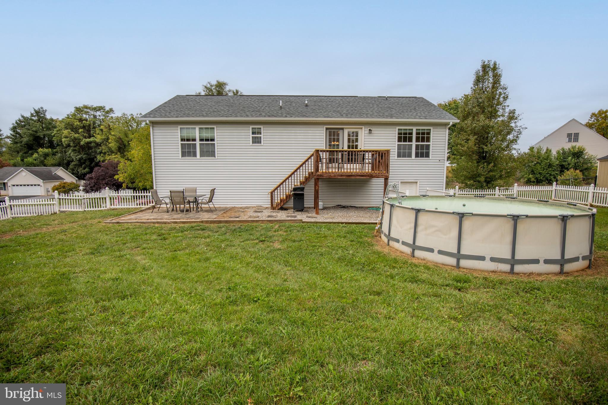 RIDGEFIELD - Residential