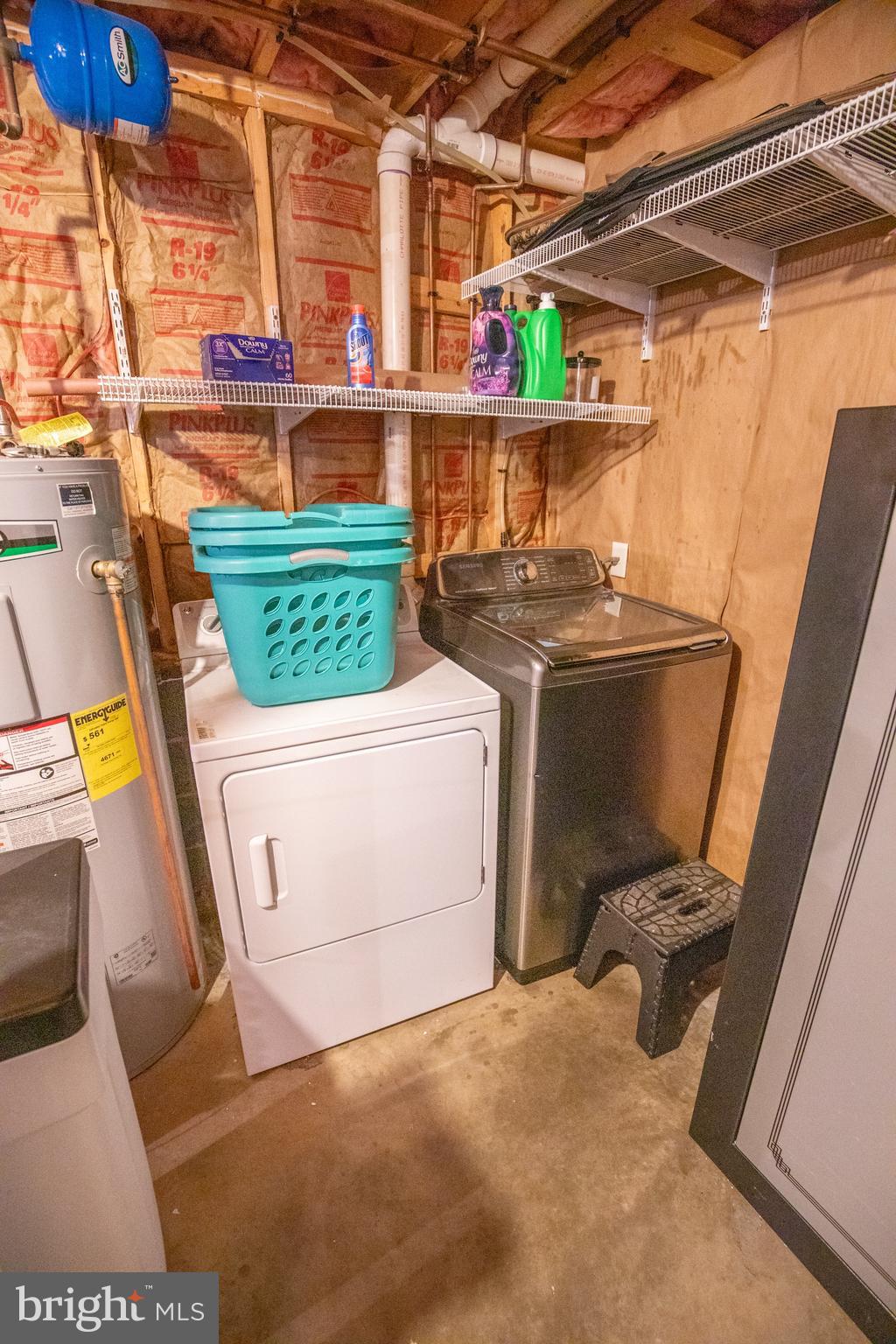 RIDGEFIELD - Residential