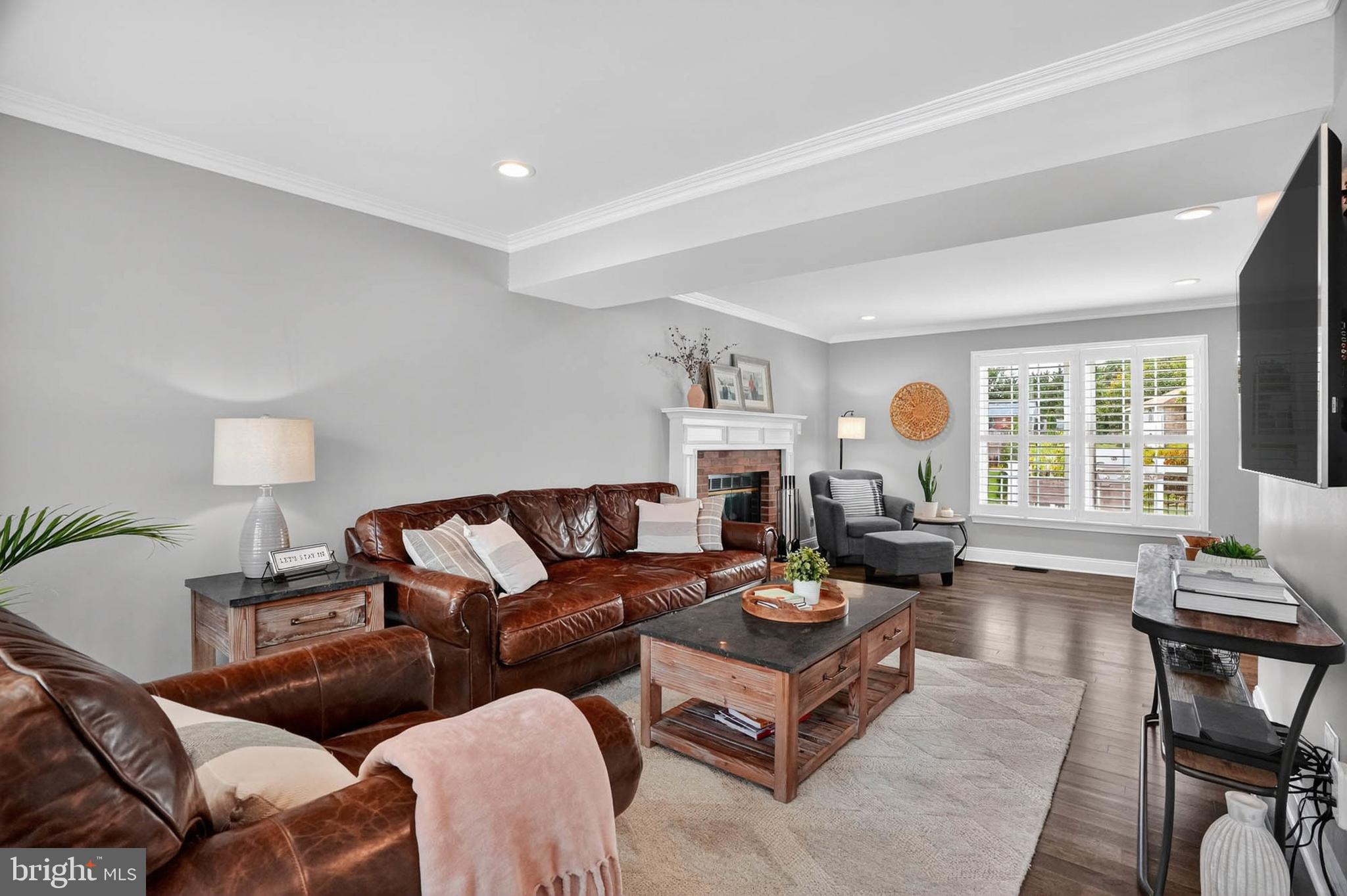 410 BRANT COURT
