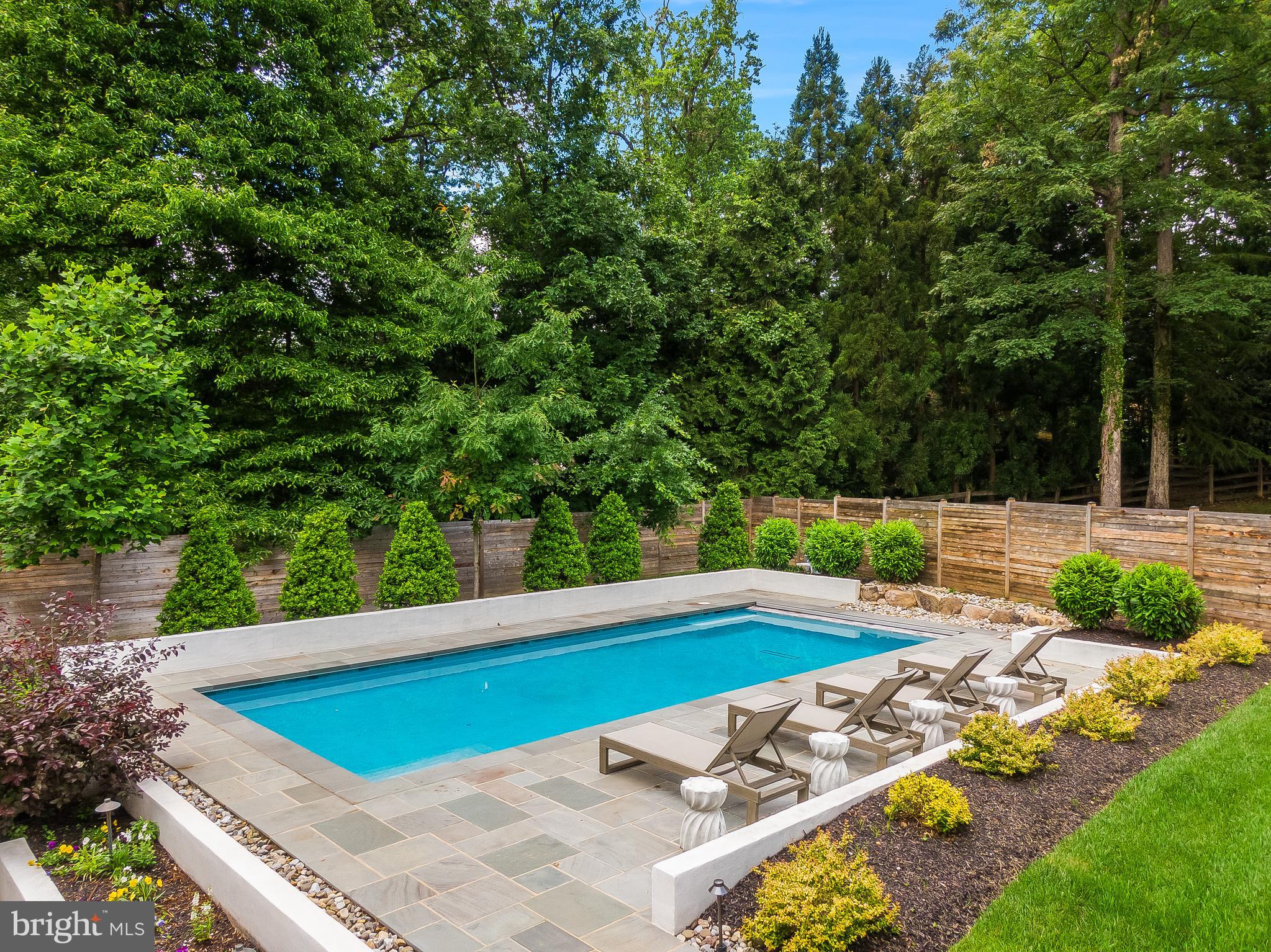 CHESTERBROOK WOODS - Residential