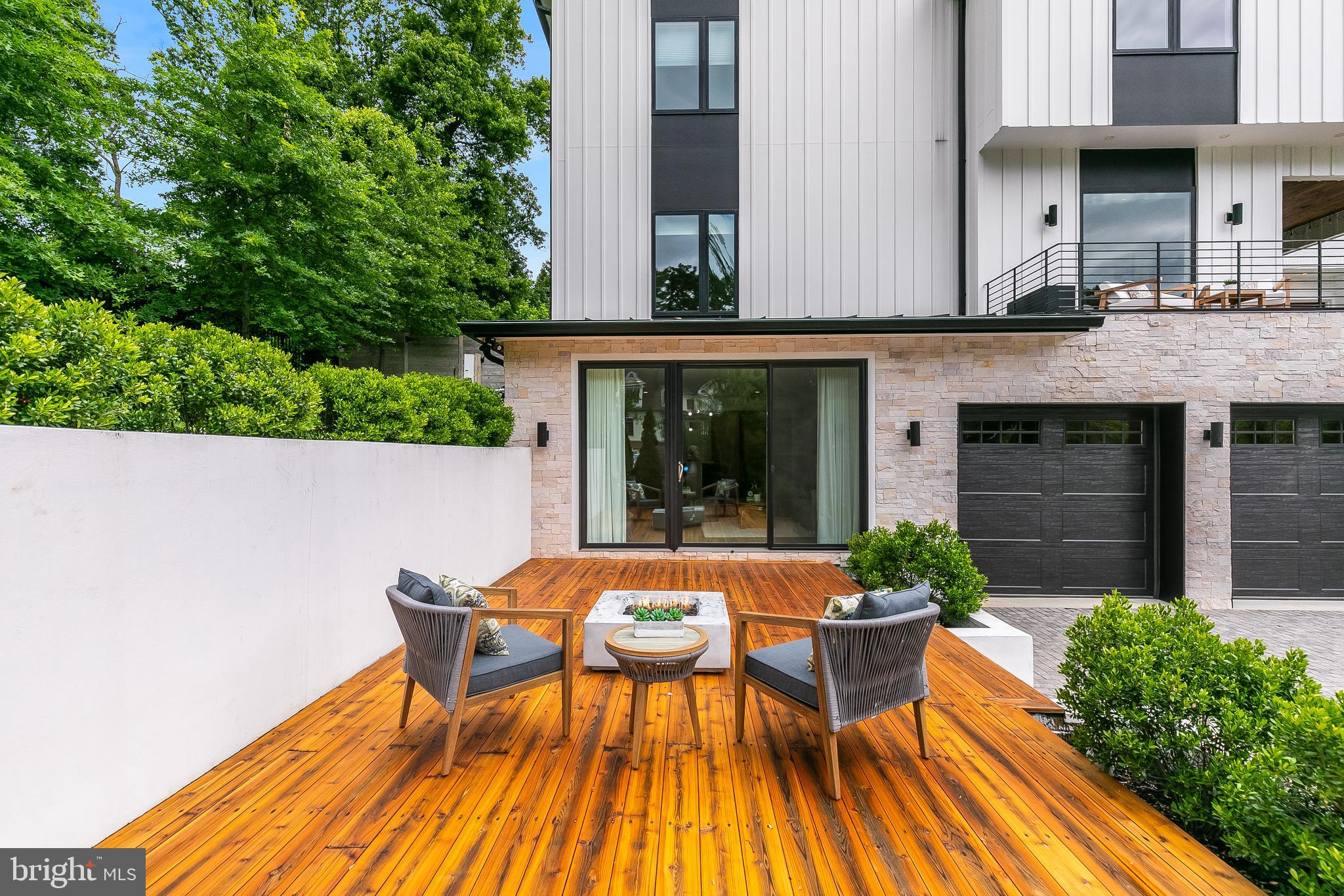 CHESTERBROOK WOODS - Residential