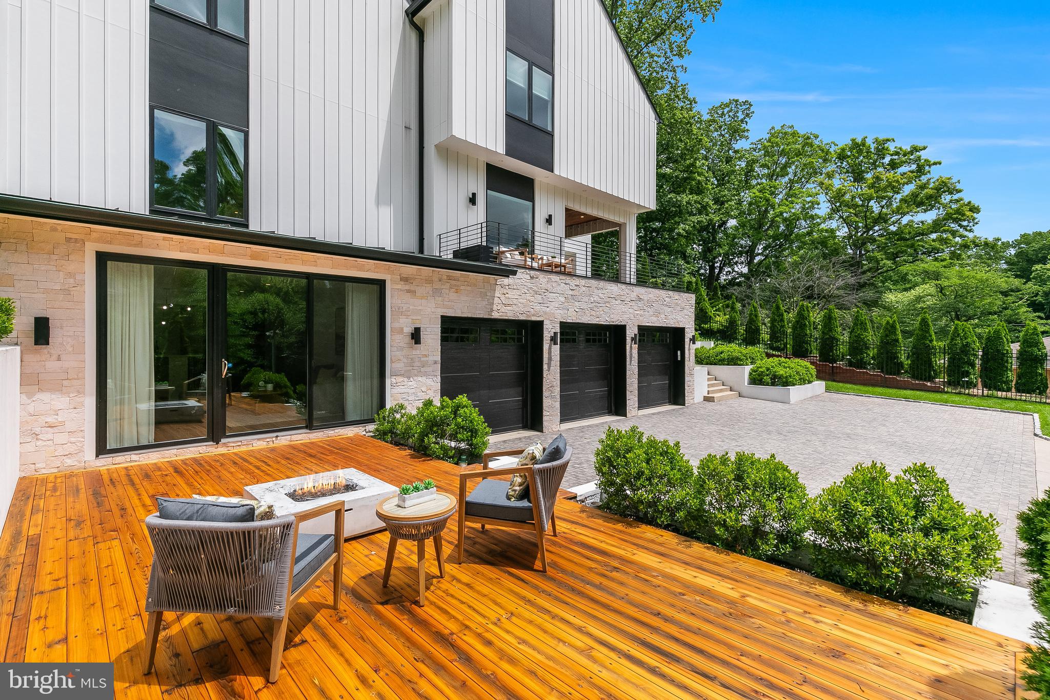 CHESTERBROOK WOODS - Residential