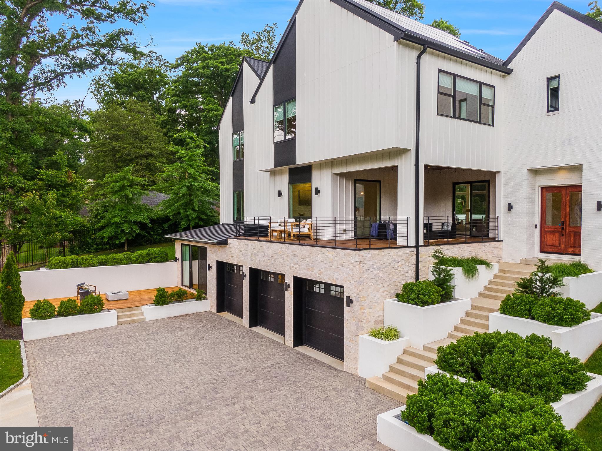 CHESTERBROOK WOODS - Residential