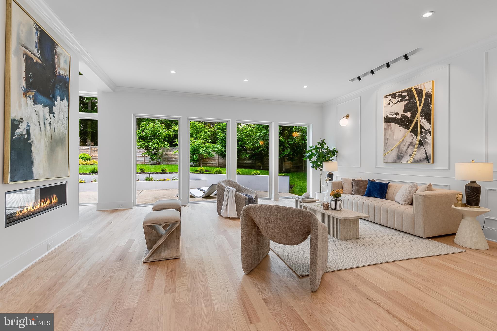 CHESTERBROOK WOODS - Residential