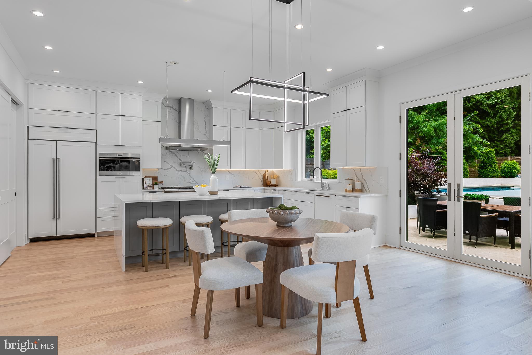 CHESTERBROOK WOODS - Residential