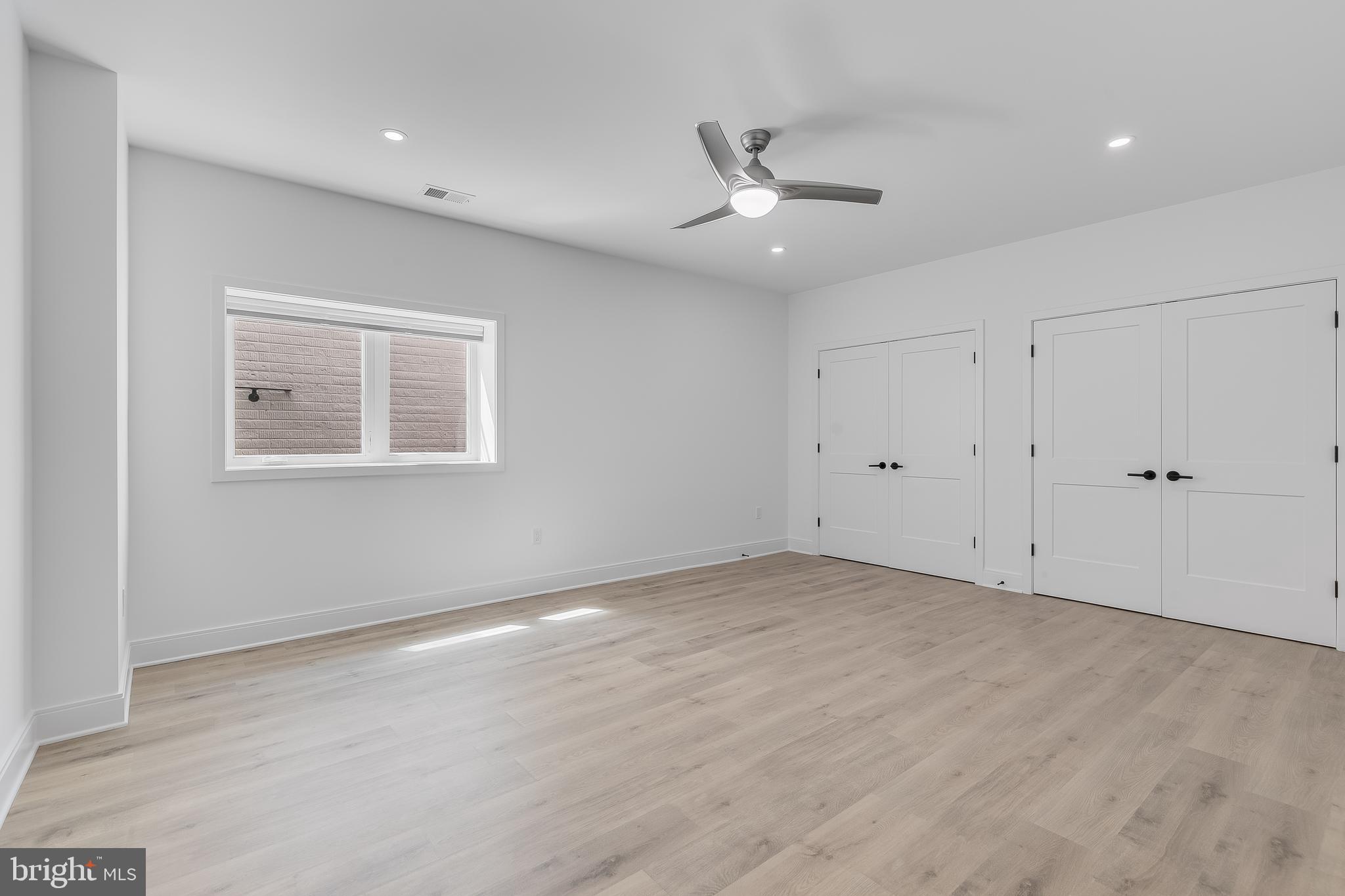 CHESTERBROOK WOODS - Residential