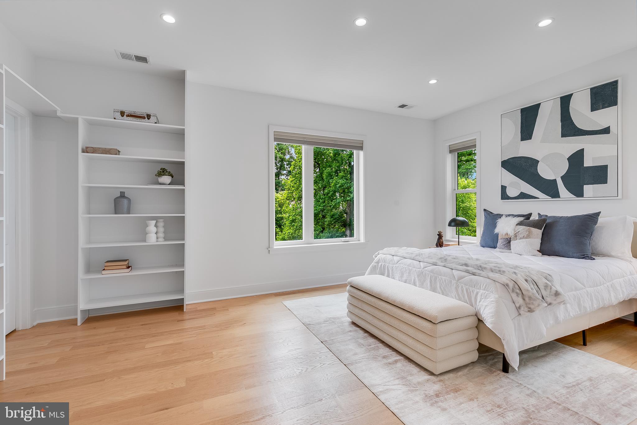 CHESTERBROOK WOODS - Residential