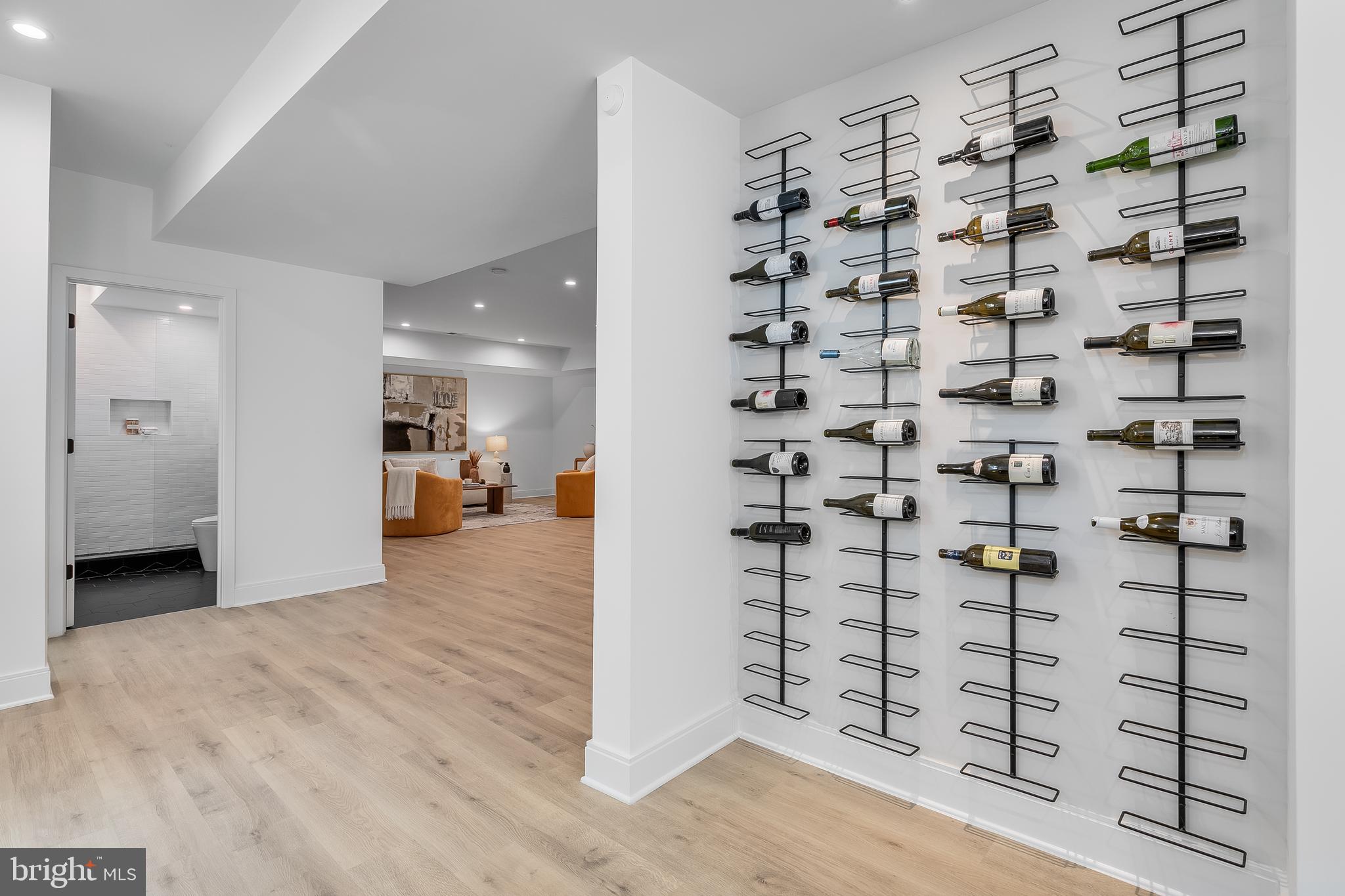 CHESTERBROOK WOODS - Residential