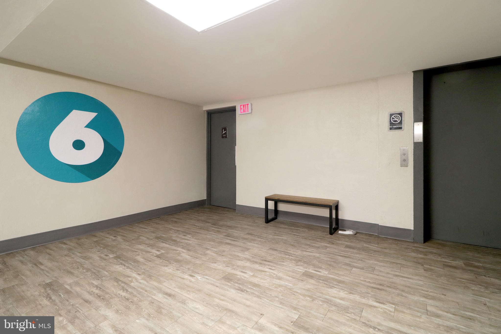 UNIVERSITY TOWERS - Residential