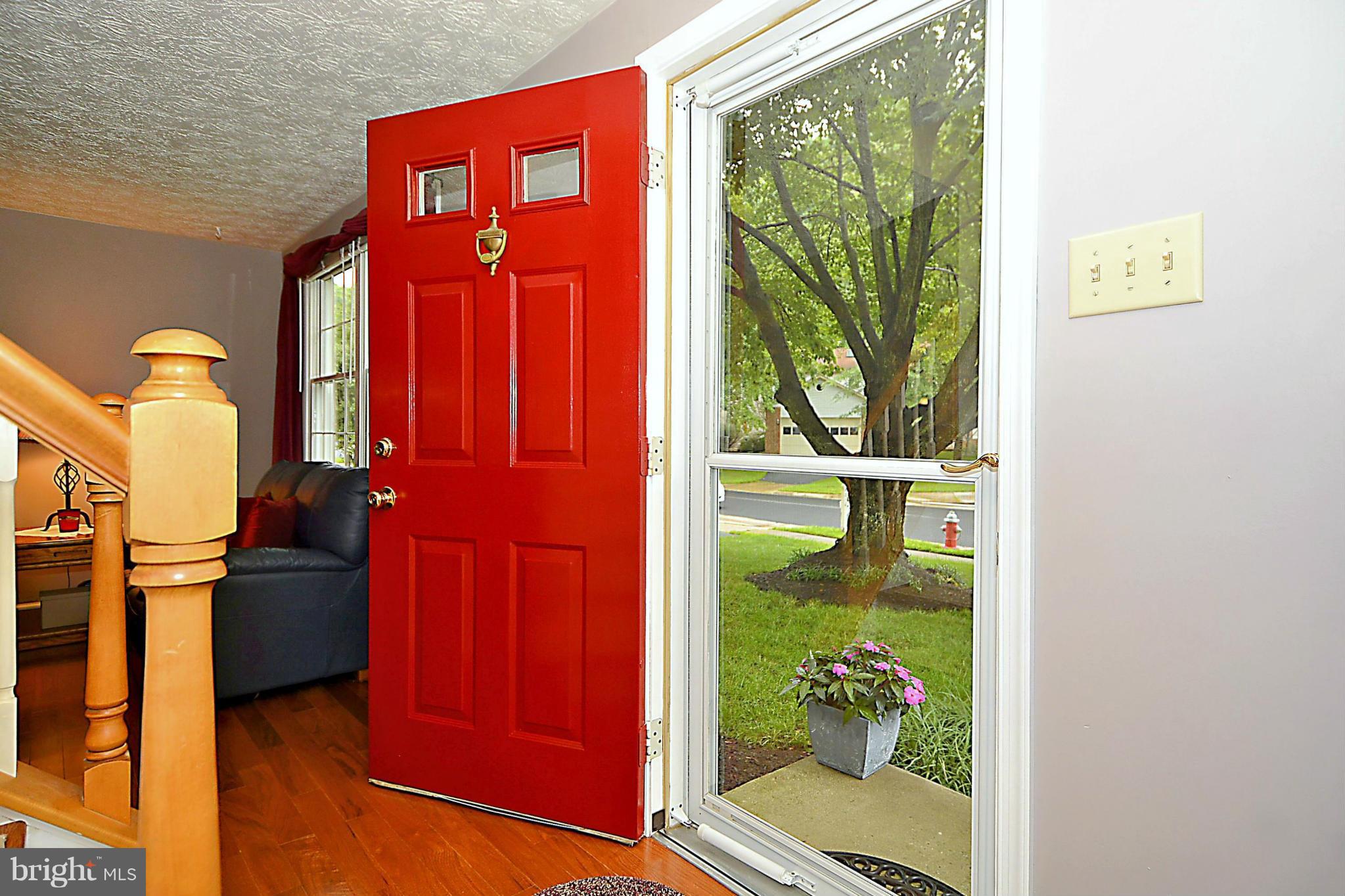 UNIVERSITY SQUARE - Residential