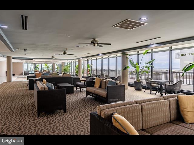 3101 BOARDWALK 3208-2