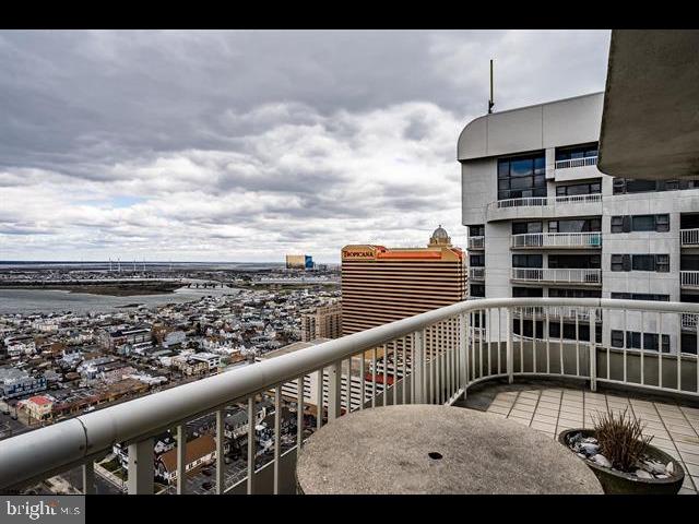 3101 BOARDWALK 3208-2