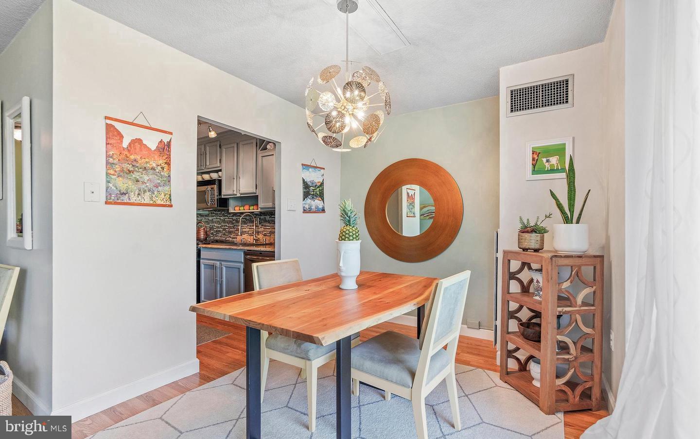 CLIFF HOUSE - Residential