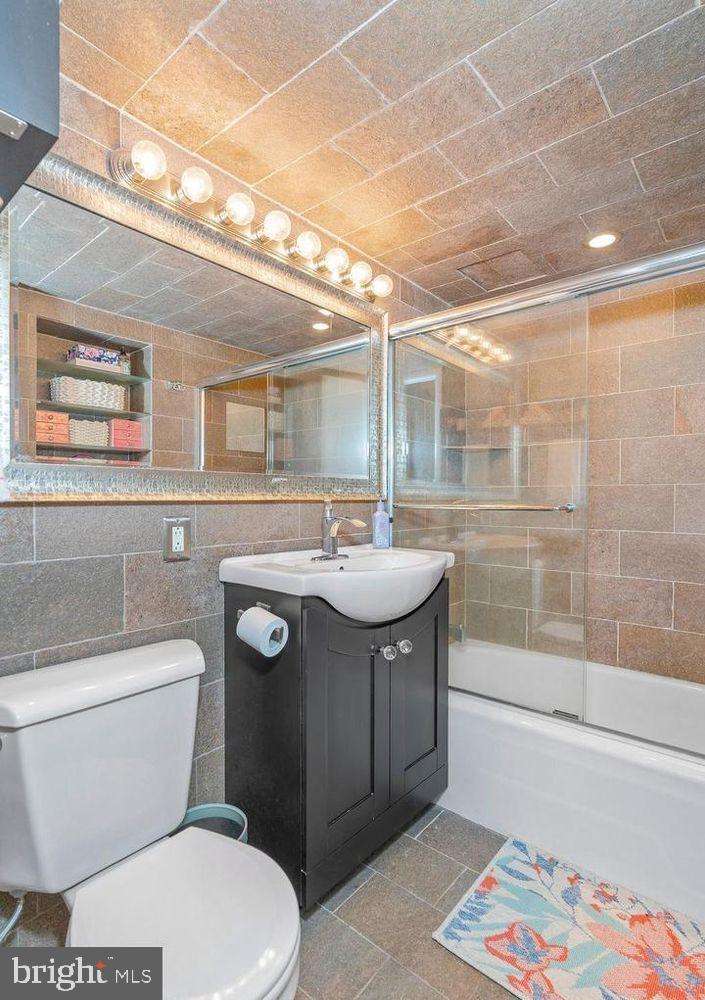 CLIFF HOUSE - Residential