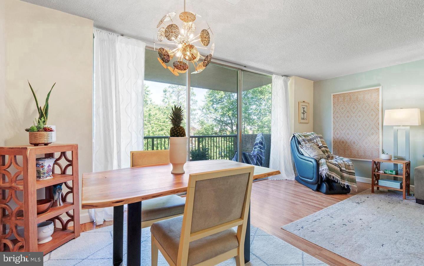 CLIFF HOUSE - Residential