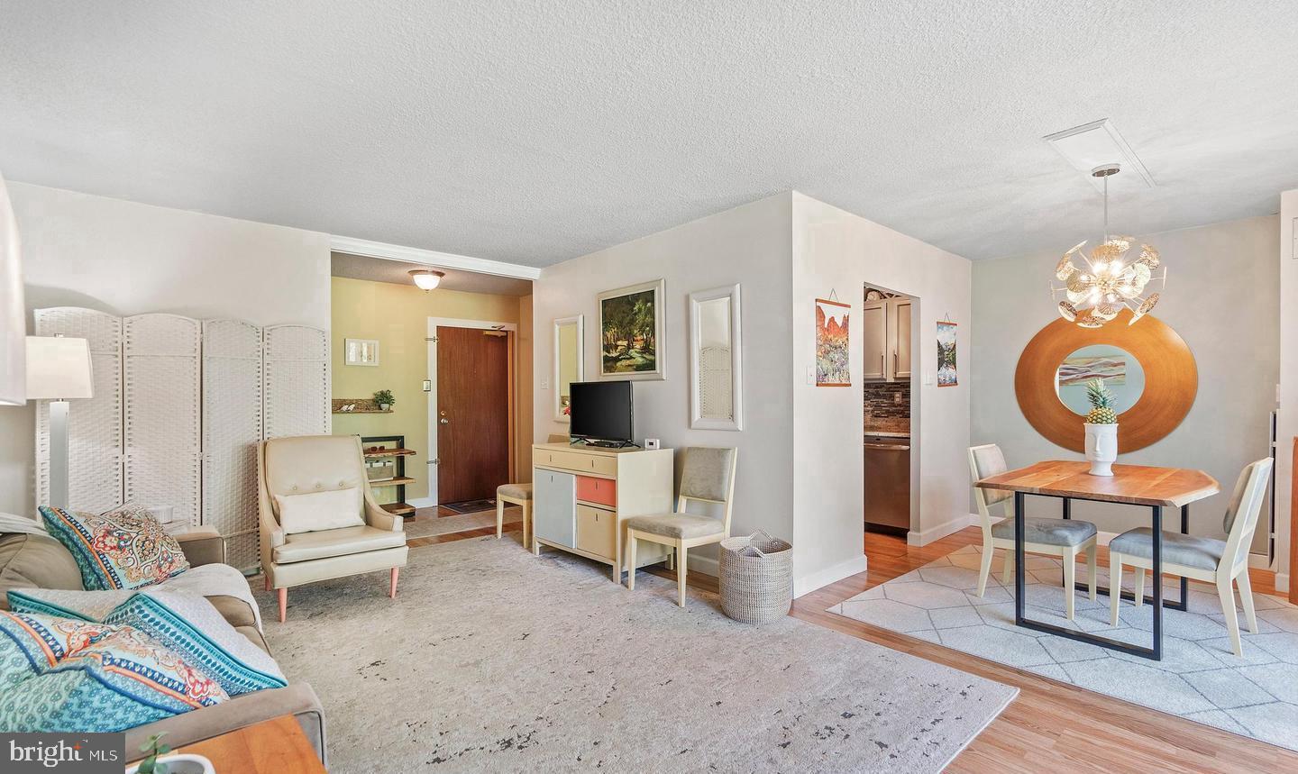 2016 NAAMANS ROAD D2