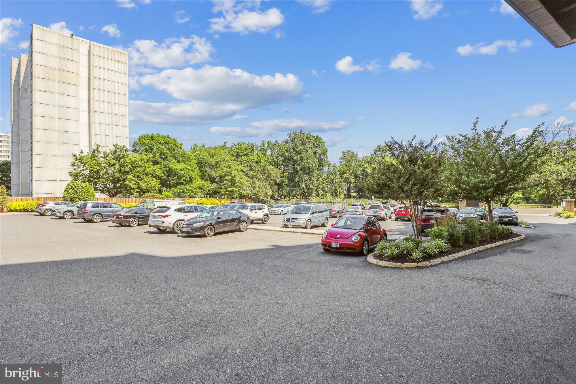 PAVILION ON THE PARK - Residential Lease