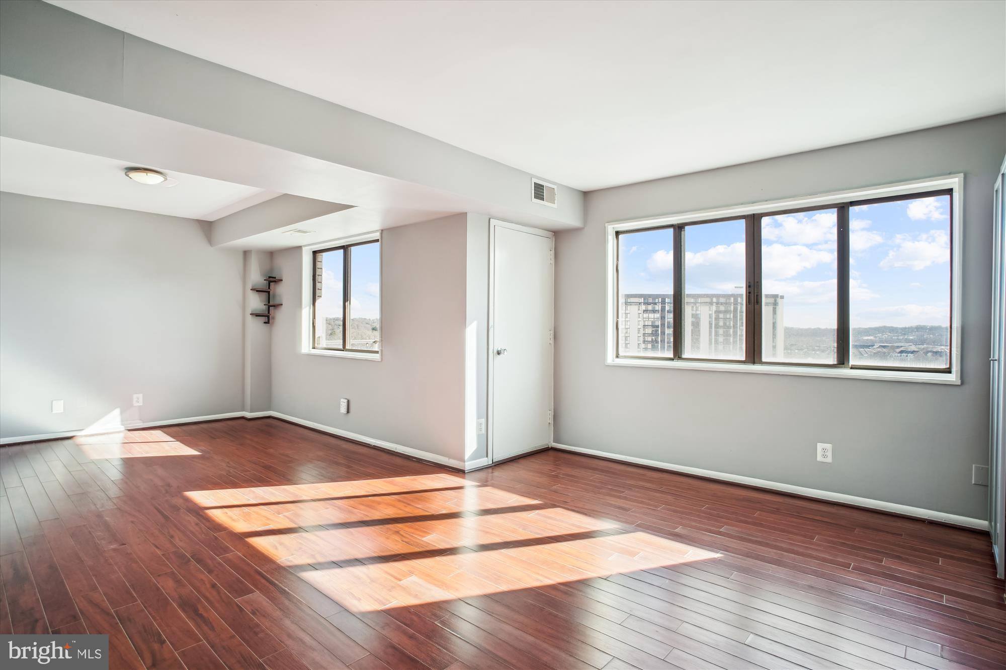 PAVILION ON THE PARK - Residential Lease