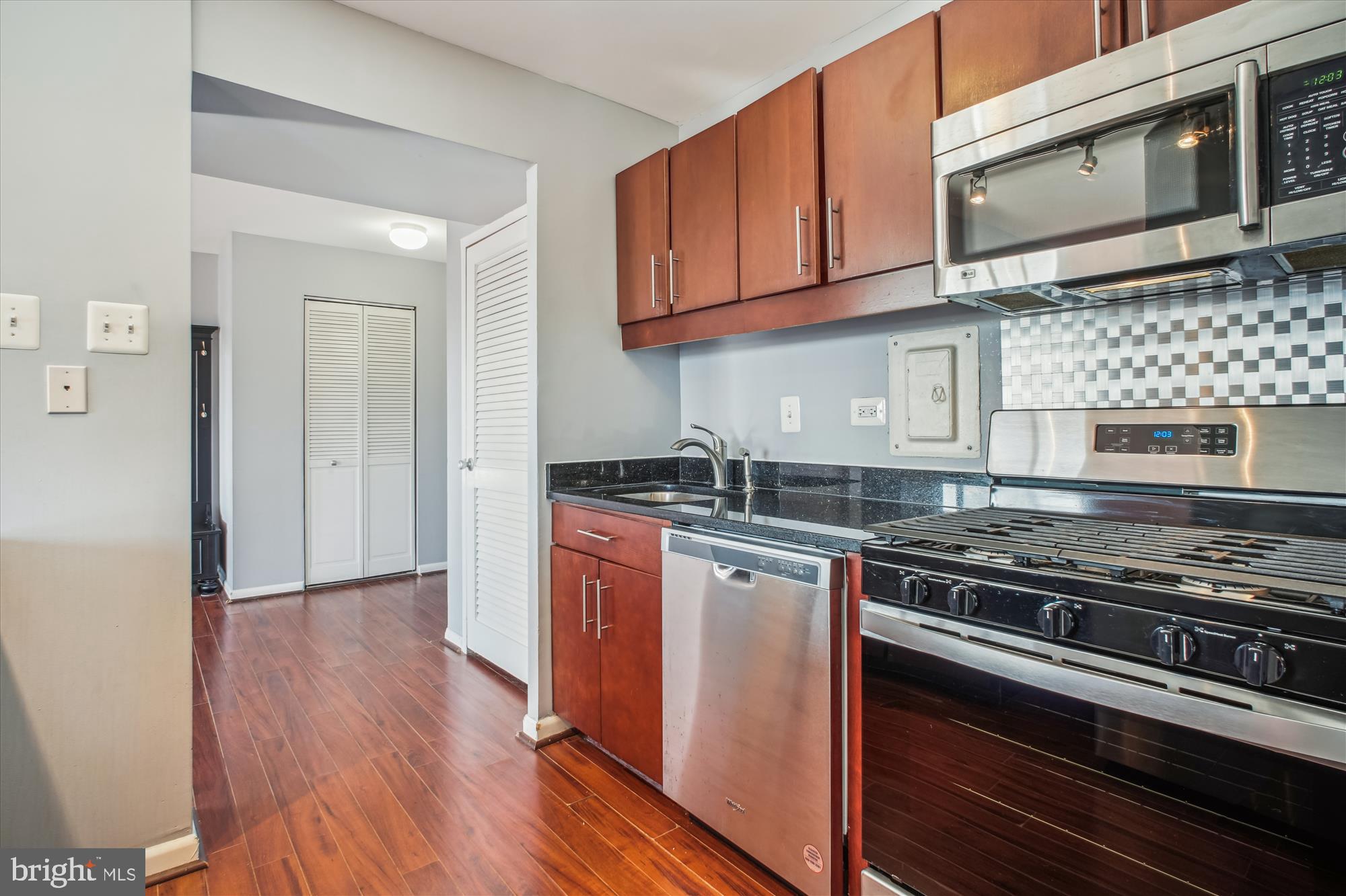 PAVILION ON THE PARK - Residential Lease