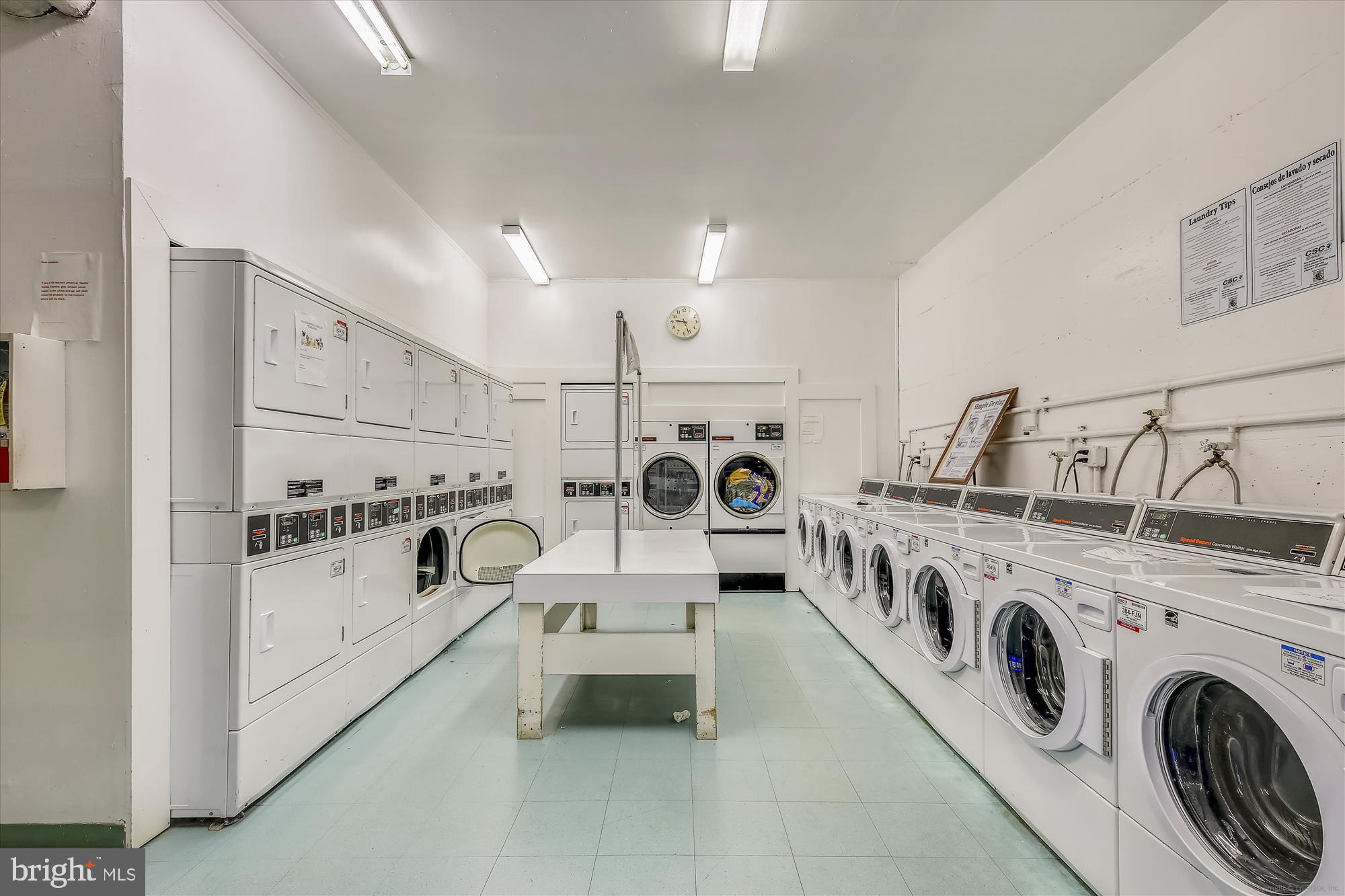 PAVILION ON THE PARK - Residential Lease