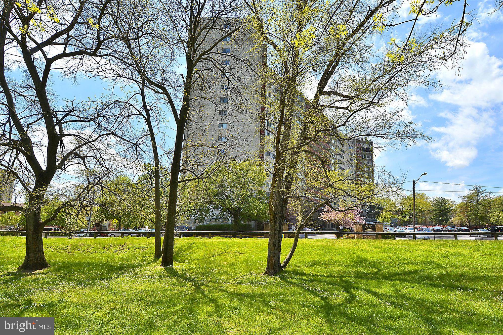 PAVILION ON THE PARK - Residential Lease