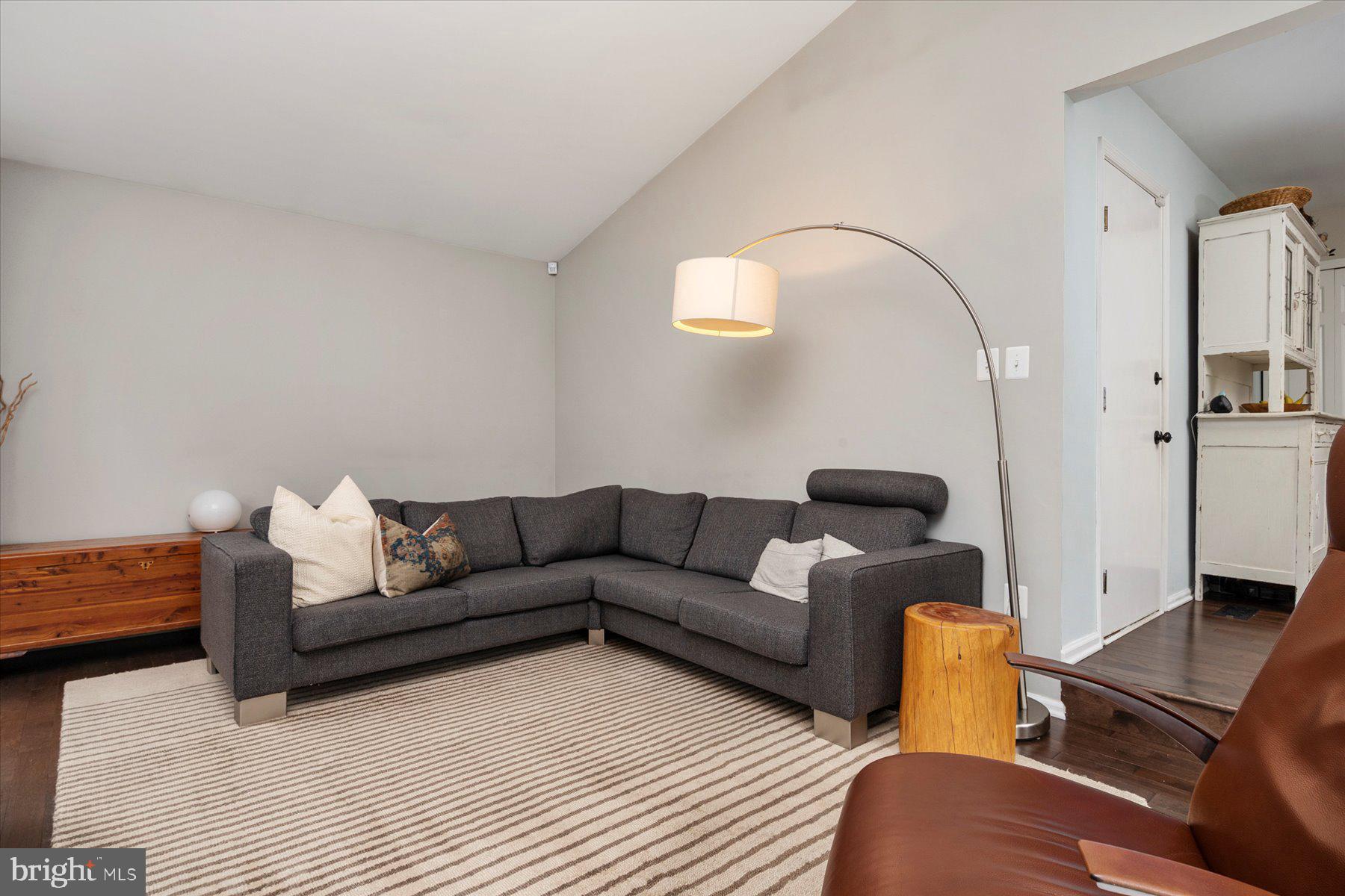 HUNT MEADOW - Residential