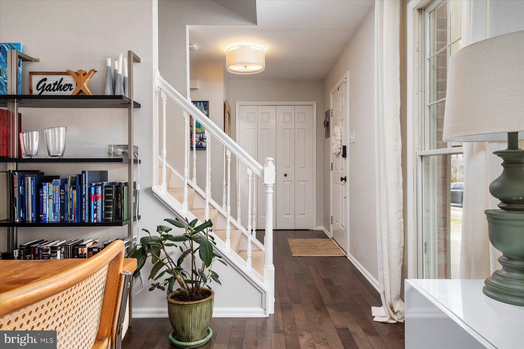 HUNT MEADOW - Residential