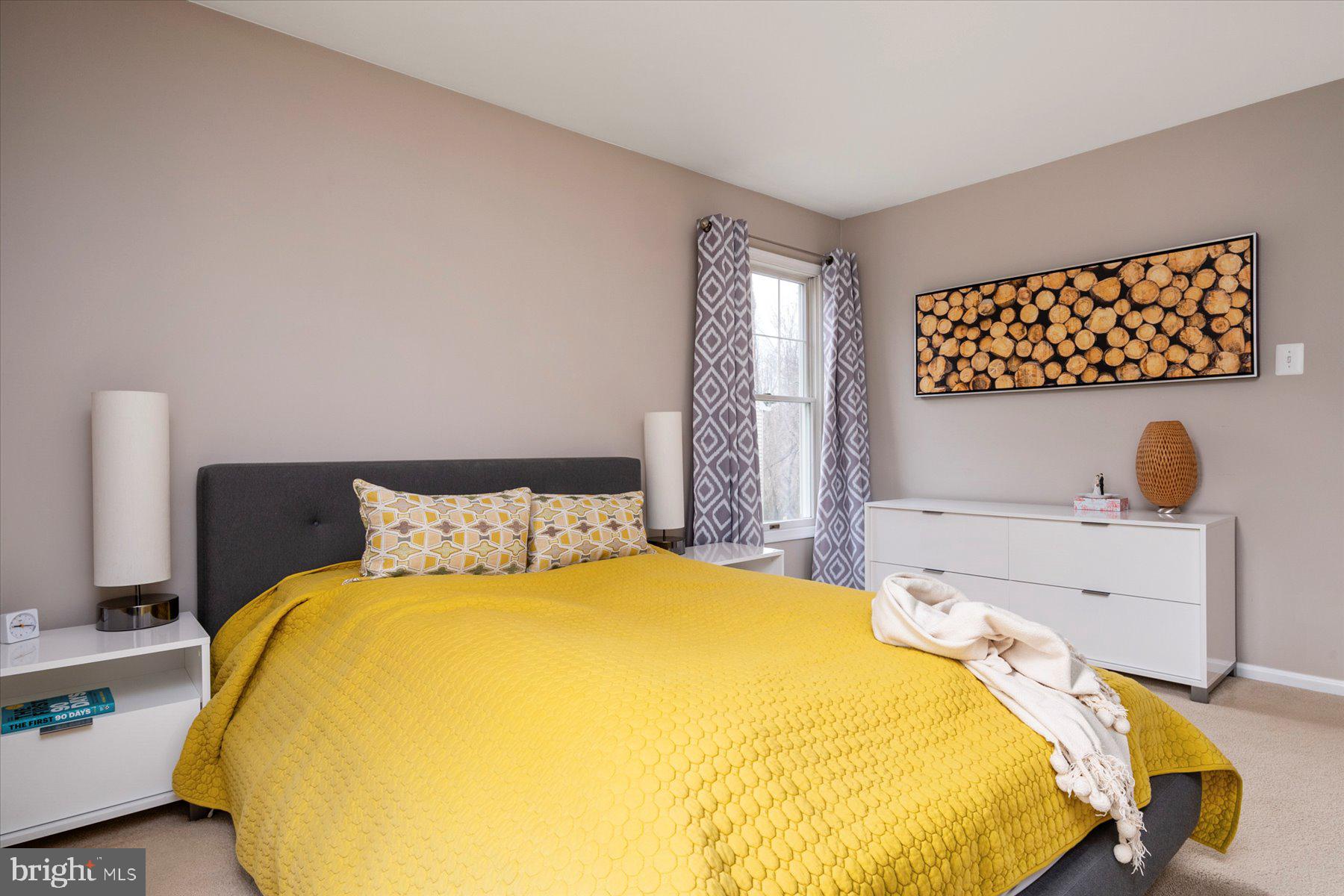 HUNT MEADOW - Residential