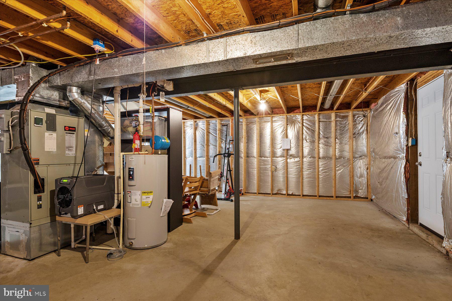 HUNT MEADOW - Residential