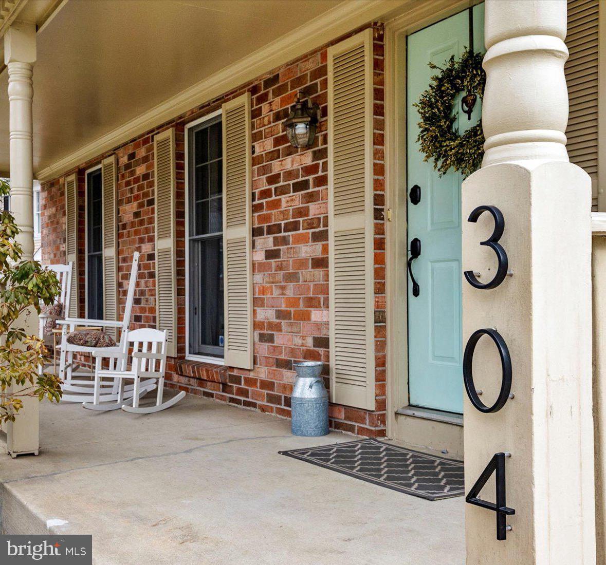 HUNT MEADOW - Residential