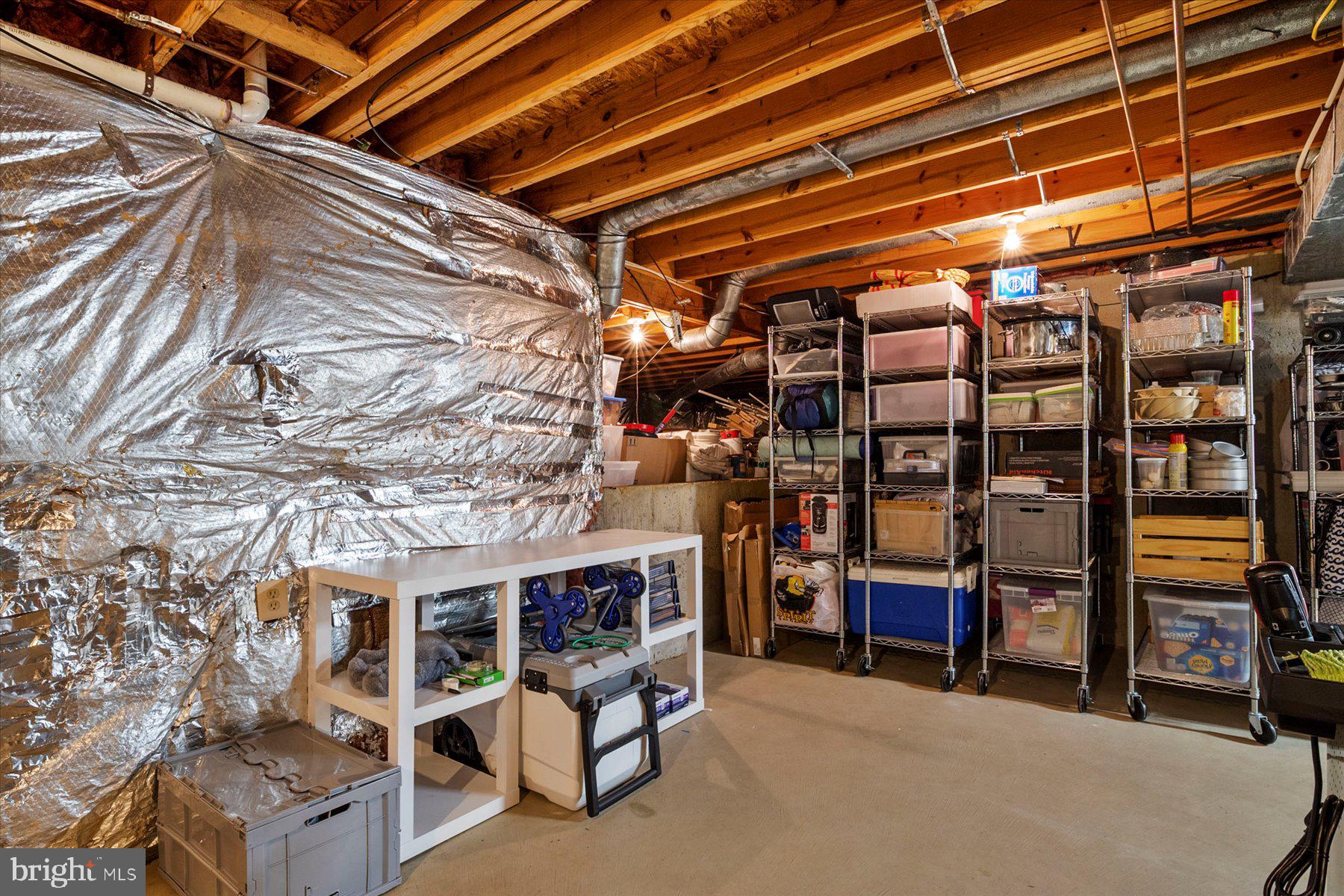 HUNT MEADOW - Residential