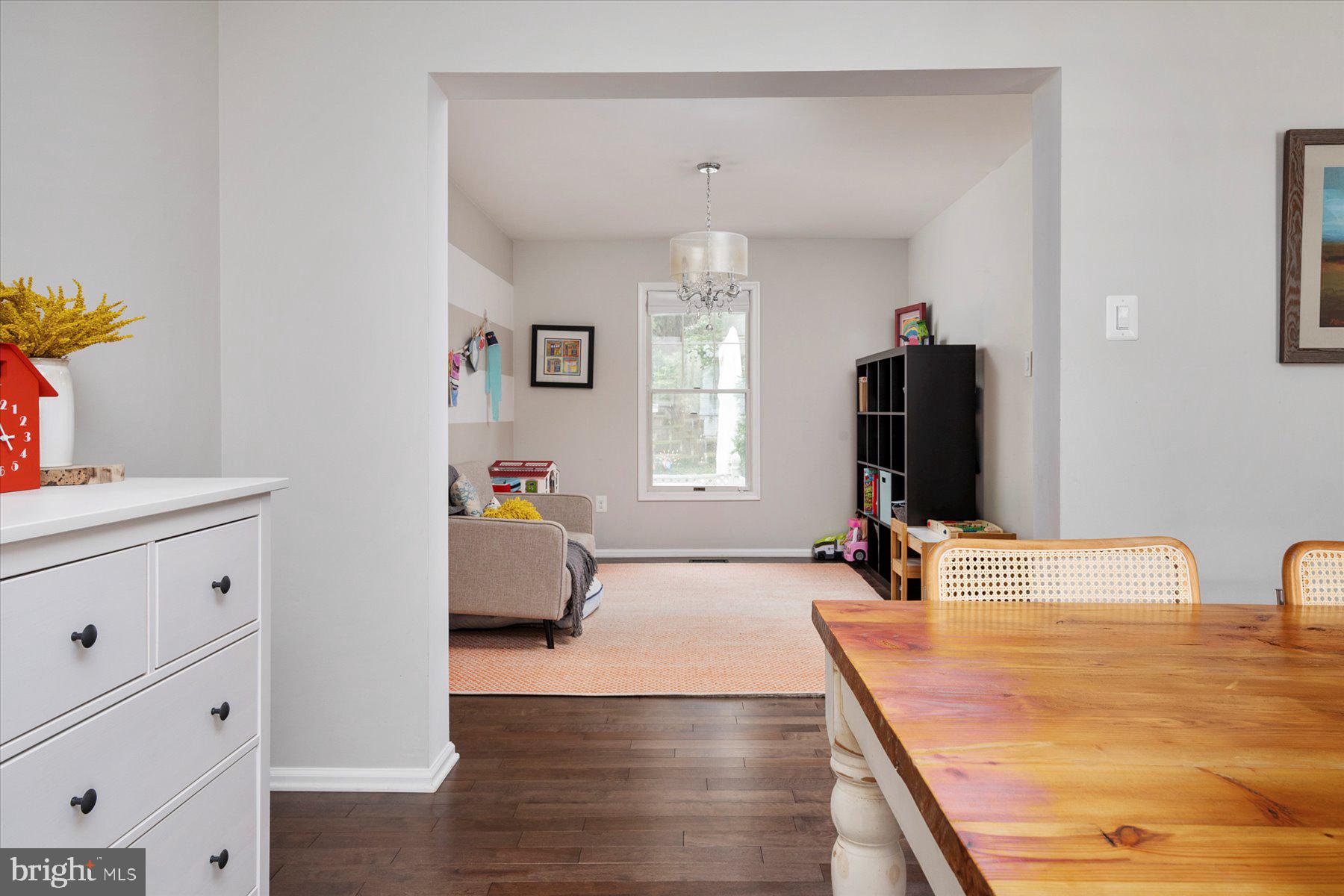 HUNT MEADOW - Residential