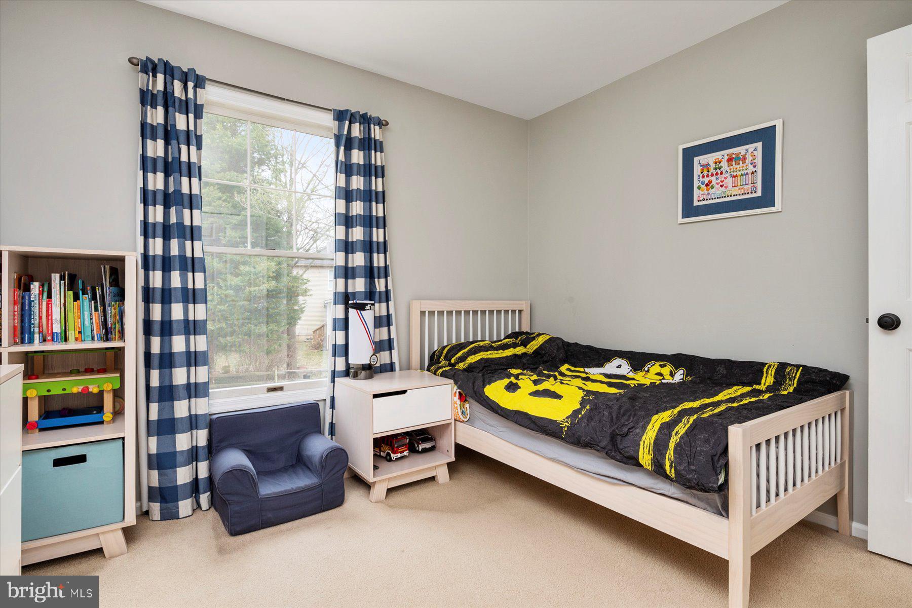 HUNT MEADOW - Residential