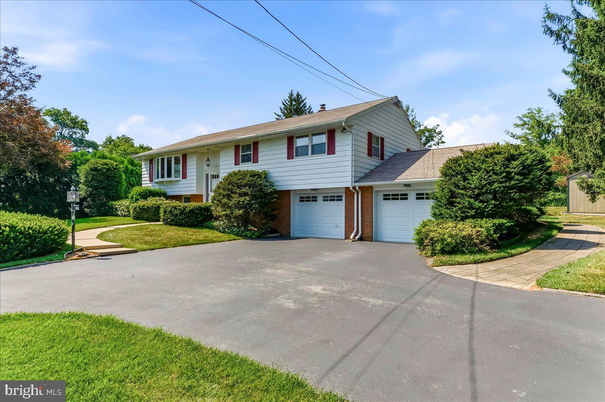 1400 E KELLER ROAD
