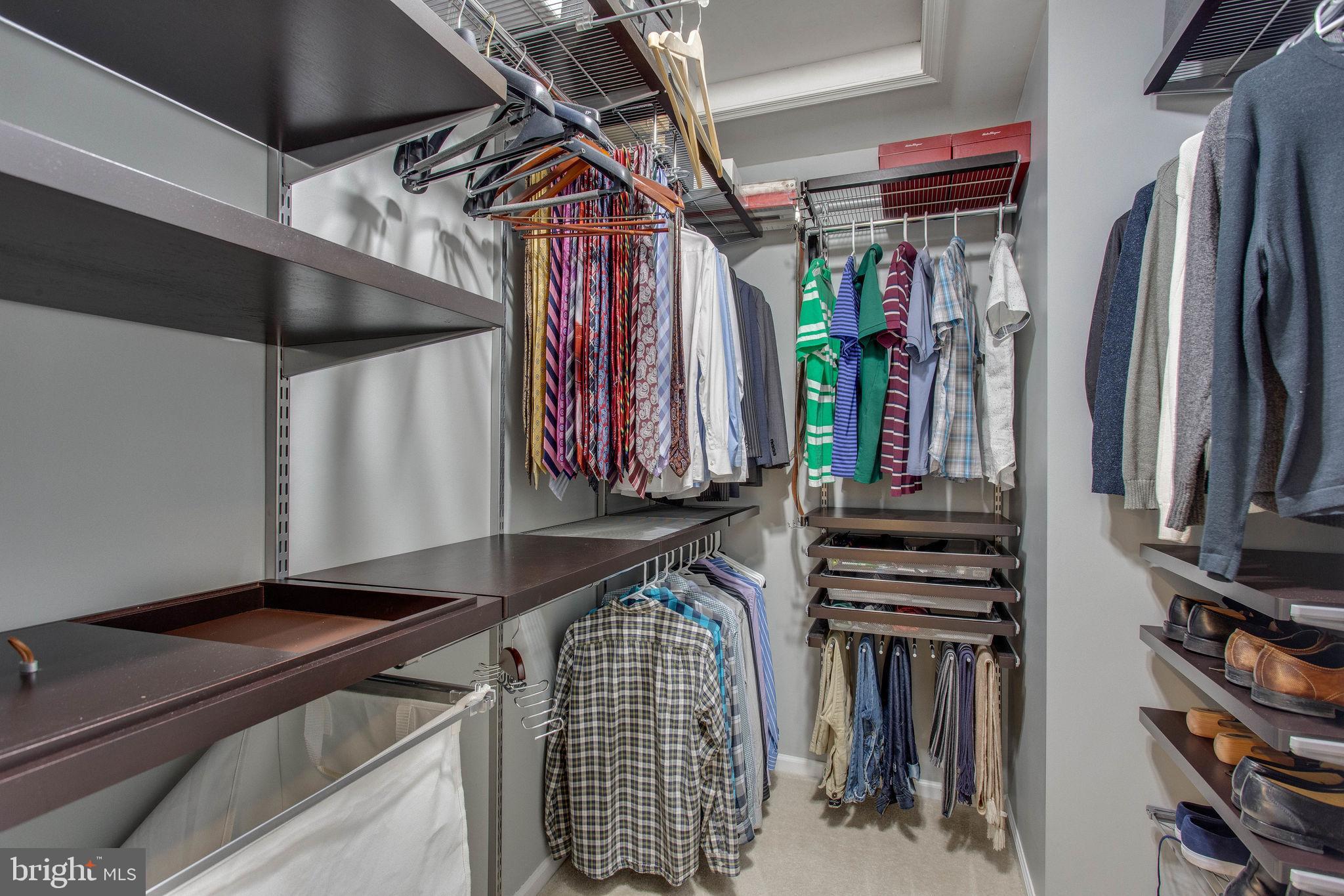 LAKE RIDGE - Residential