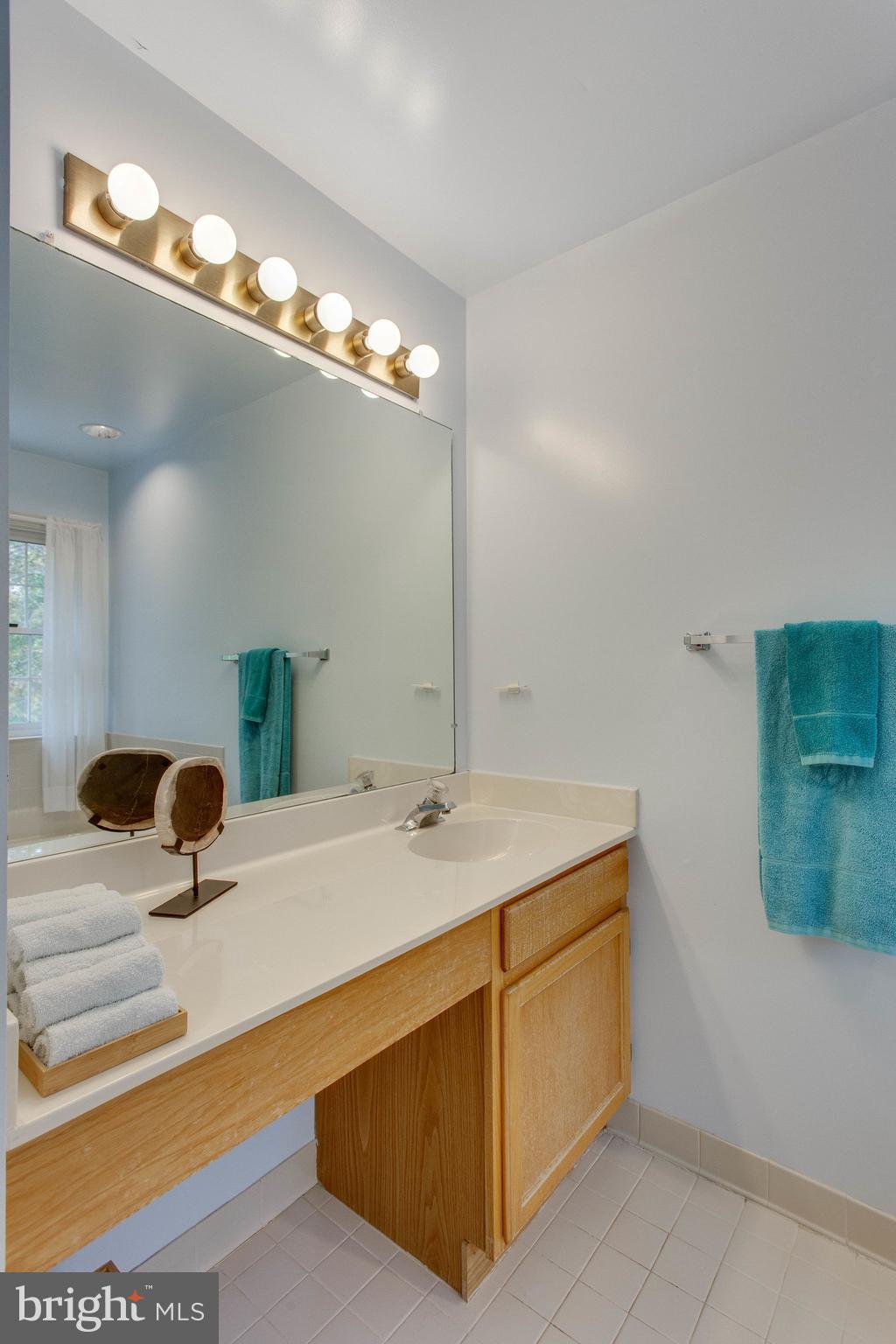 LAKE RIDGE - Residential