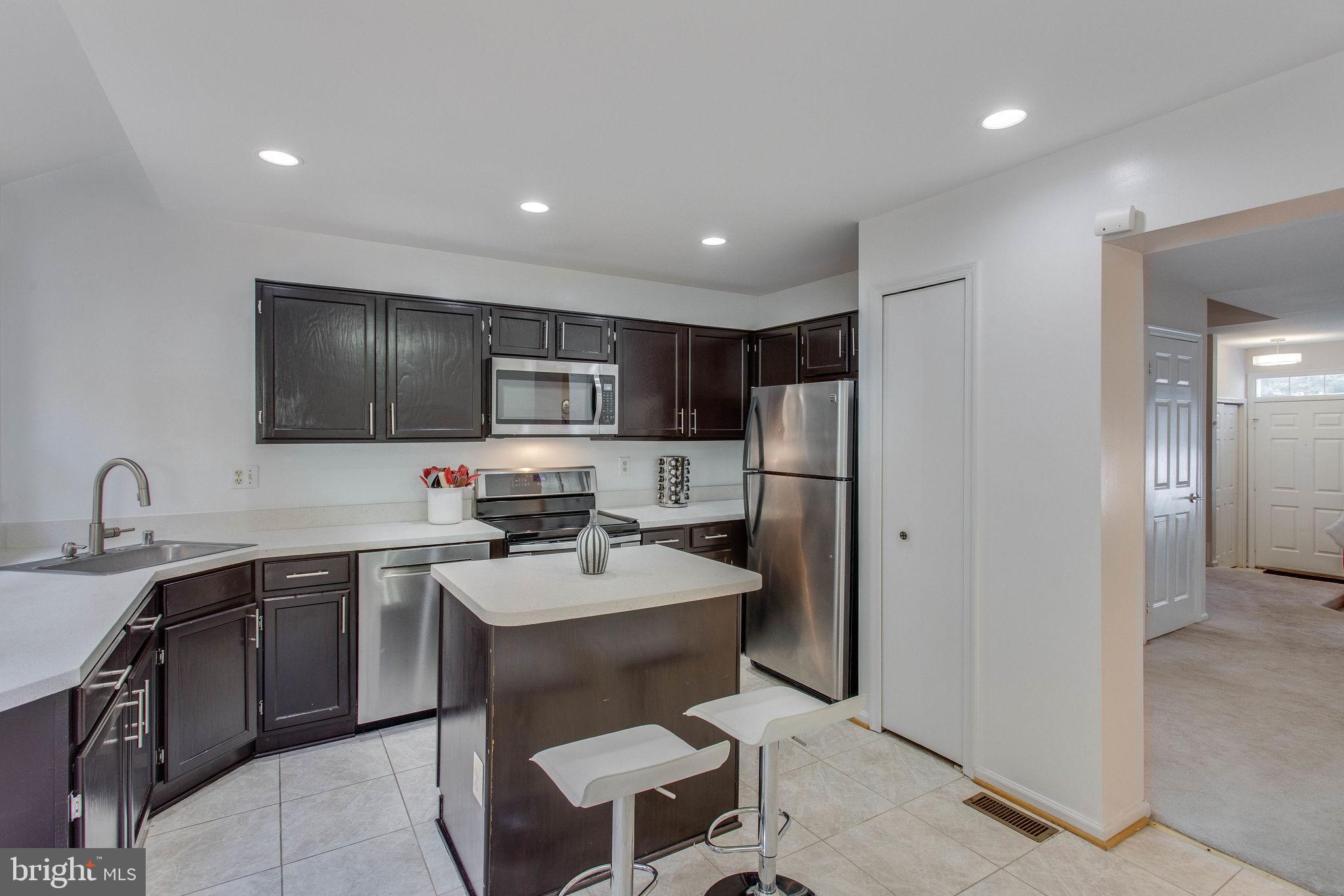 LAKE RIDGE - Residential