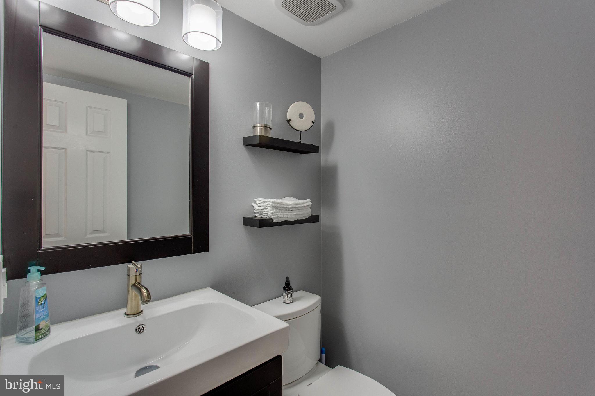 LAKE RIDGE - Residential