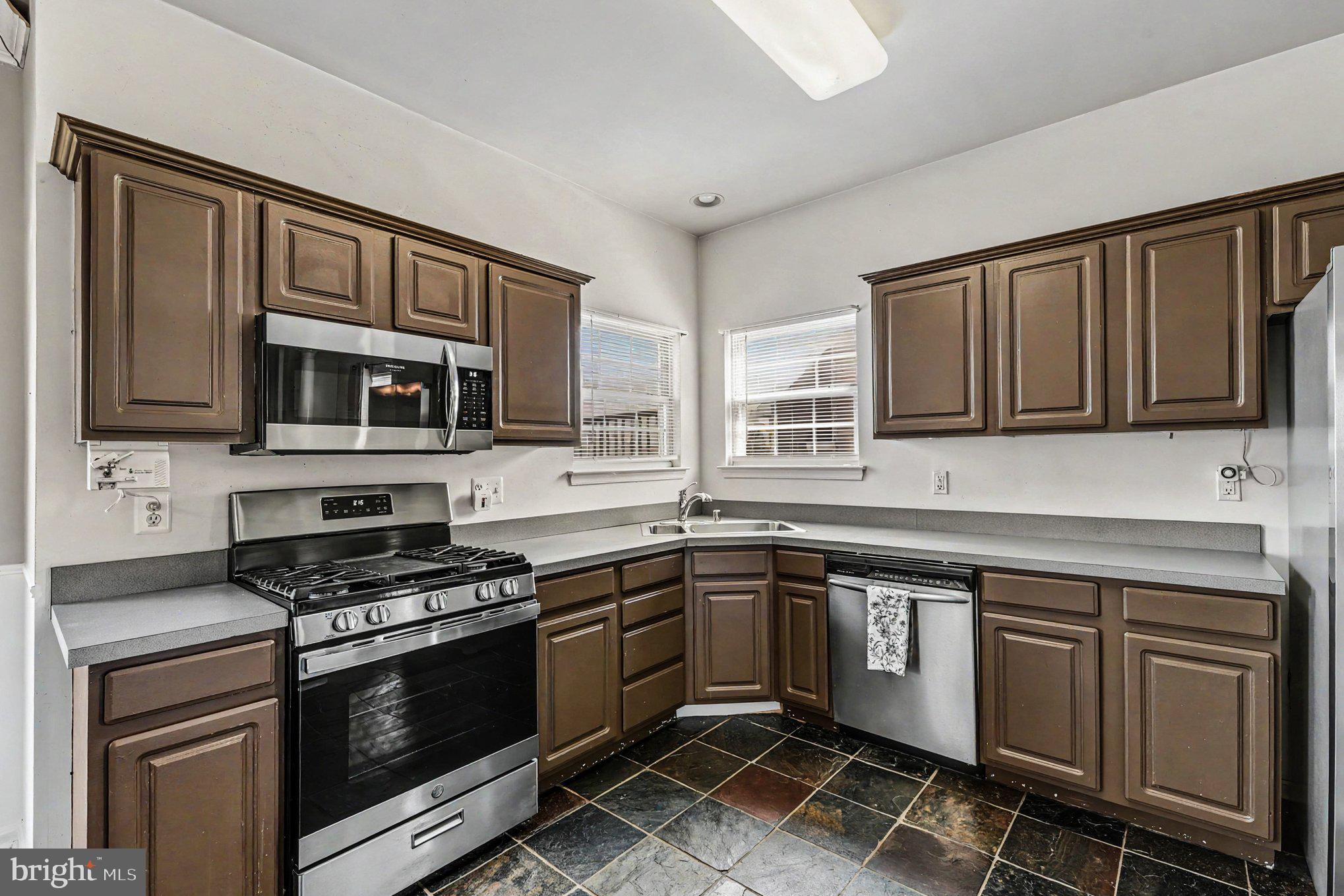 PERRY HALL FARMS - Residential