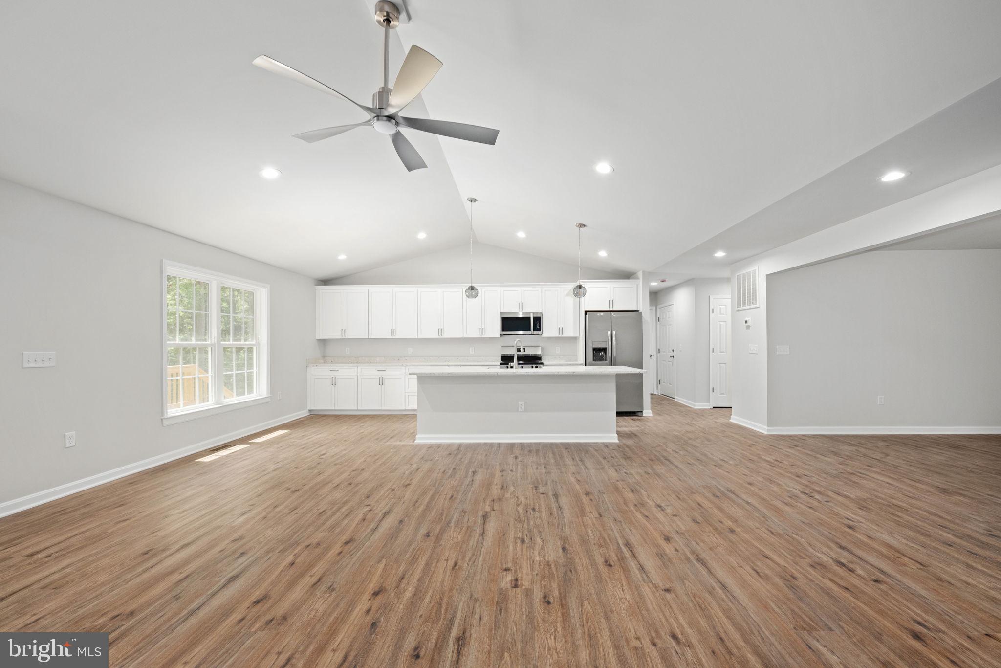 KELLYS LANDING - Residential