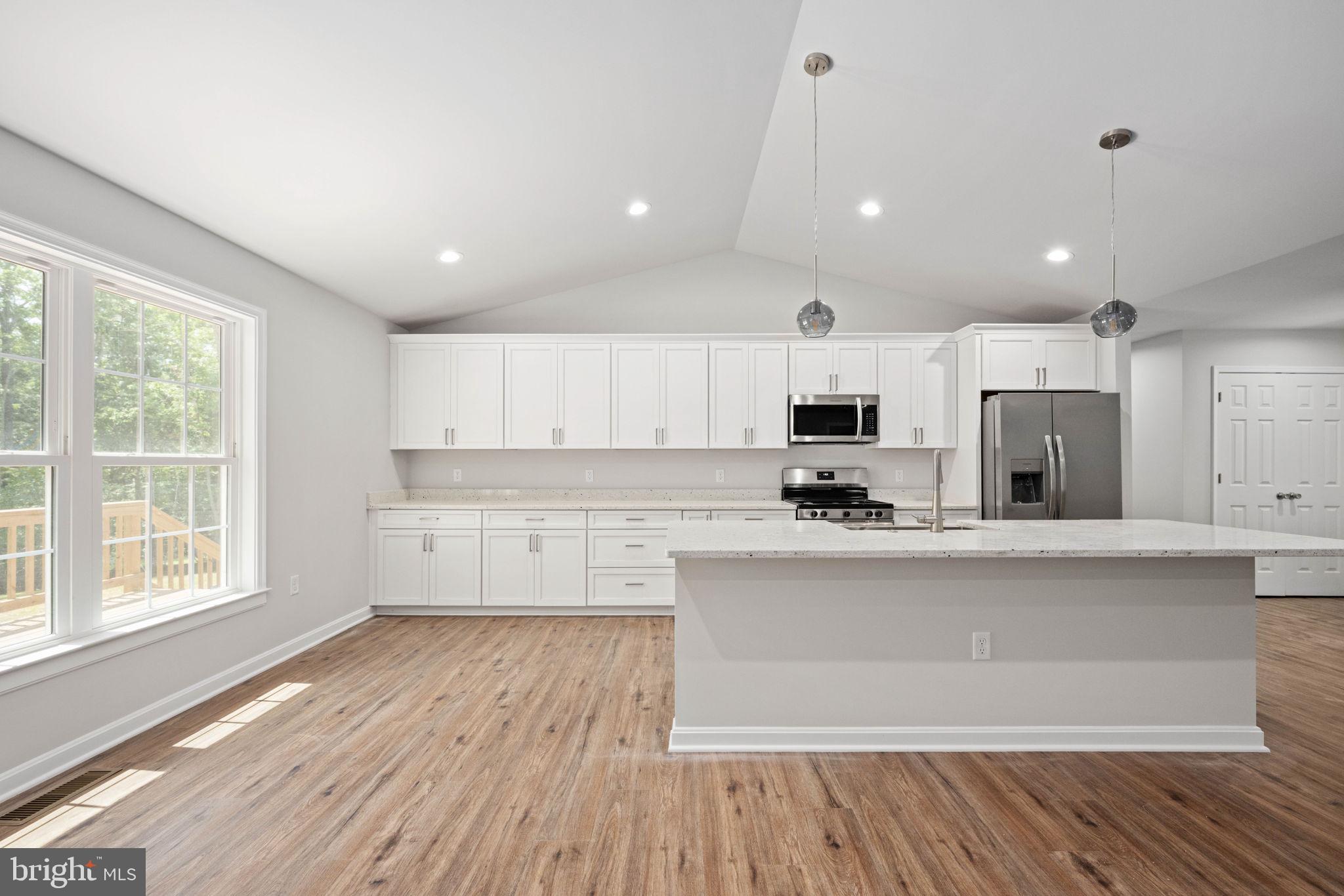 KELLYS LANDING - Residential