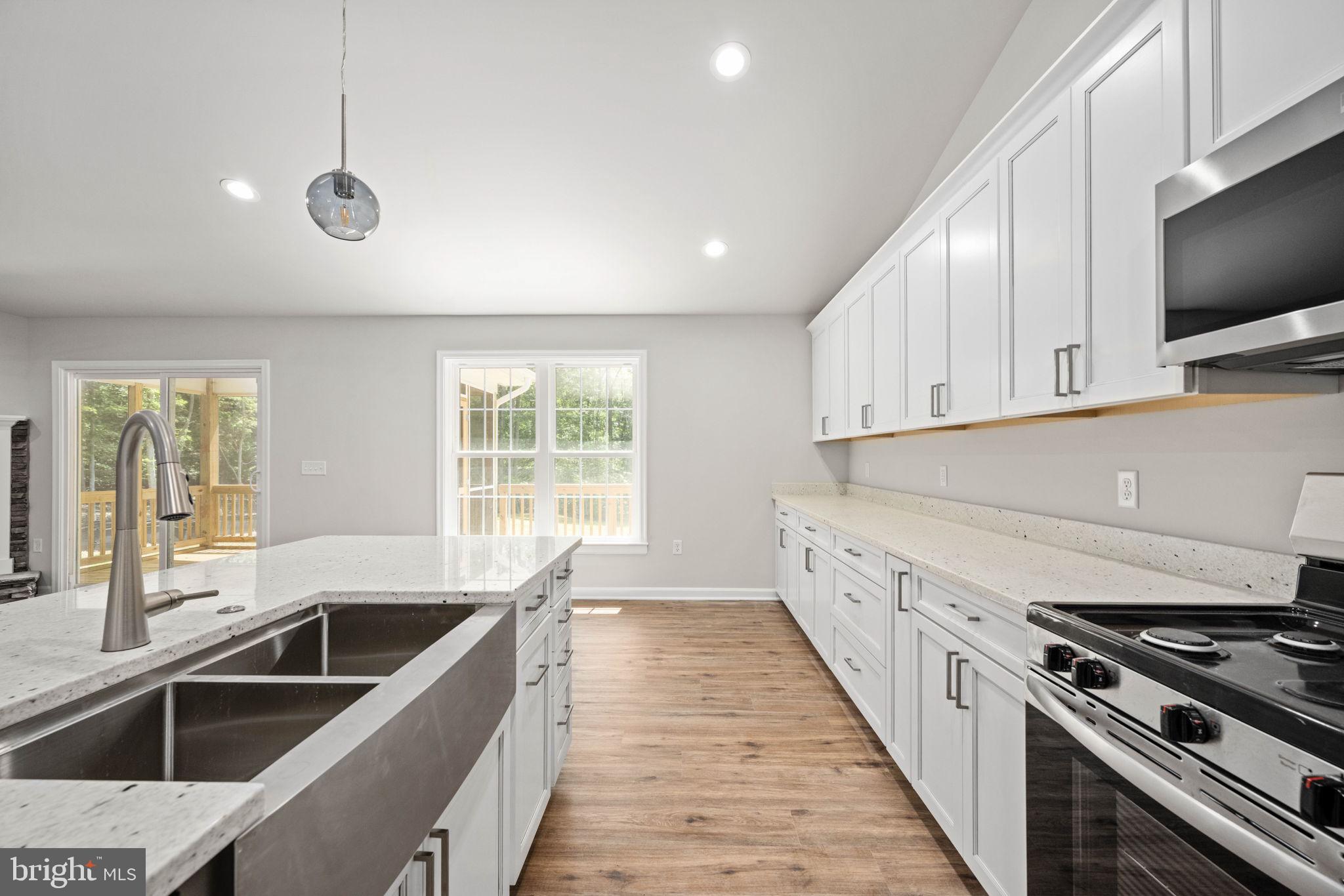 KELLYS LANDING - Residential