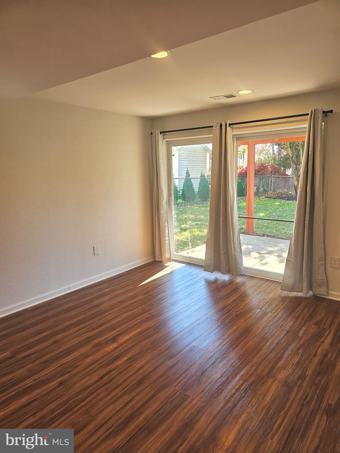 MIDDLEBROOKE - Residential